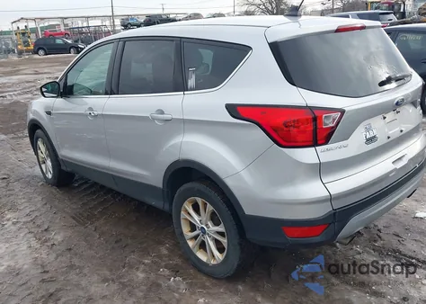 2019 Ford Escape Se из США, поврежденный, VIN 1FMCU9GD5KUA07144